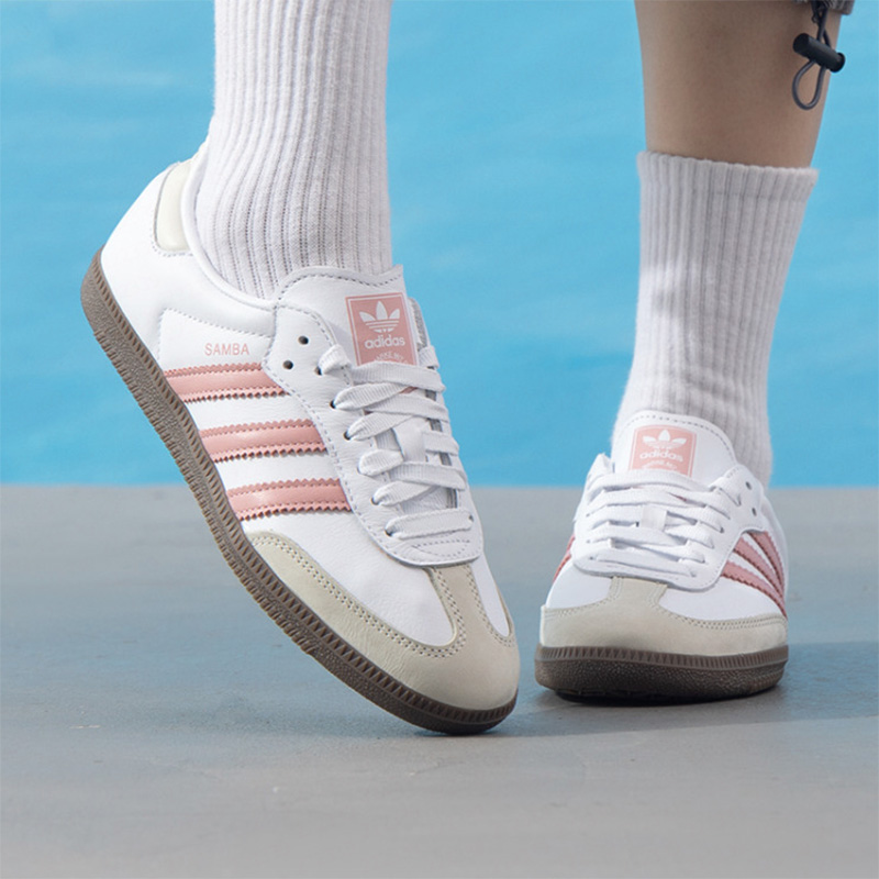 Scarpe sportive casual da donn - Adidas Shoes Samba recensione e prezzo